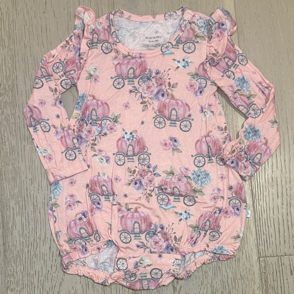 Posh Peanut Pink Carriage Floral Long Sleeve Top
